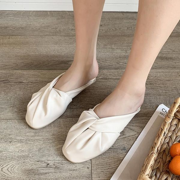 slippers pu leather pleated women flat mules shoes summer fashion party sandals closed toe black beige khaki 2021
slippers pu leather pleated women flat mules shoes summer fashion party sandals closed toe black beige khaki 2021