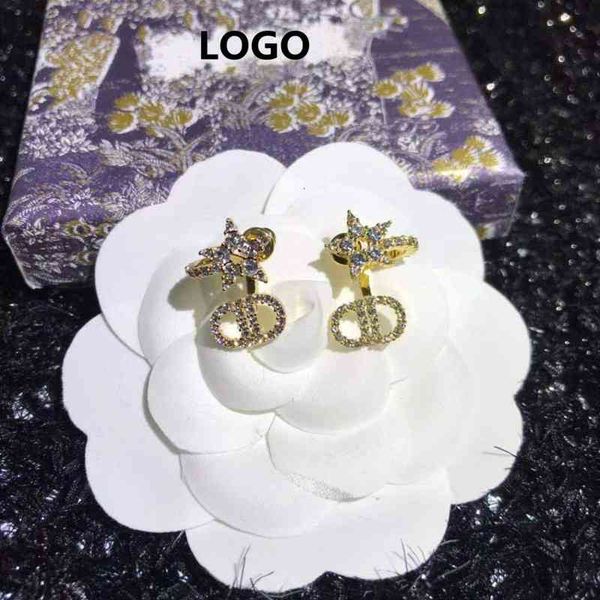 european zircon and american 1:1 fashion high-end letter d original jewelry, ladies earrings, personality, holiday gifts with box, Red;brown
european zircon and american 1:1 fashion high-end letter d original jewelry, ladies earrings, personality, holiday gifts with box, Red;brown