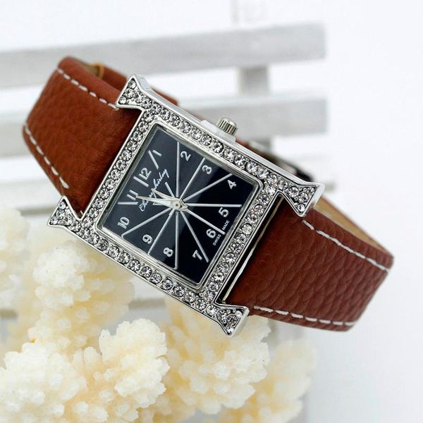 wristwatches mmysterious black female square shaped wristwatch leather rhinestone designer lady clock women dress luxury quartz crystal watc, Slivery;brown
wristwatches mmysterious black female square shaped wristwatch leather rhinestone designer lady clock women dress luxury quartz crystal watc, Slivery;brown