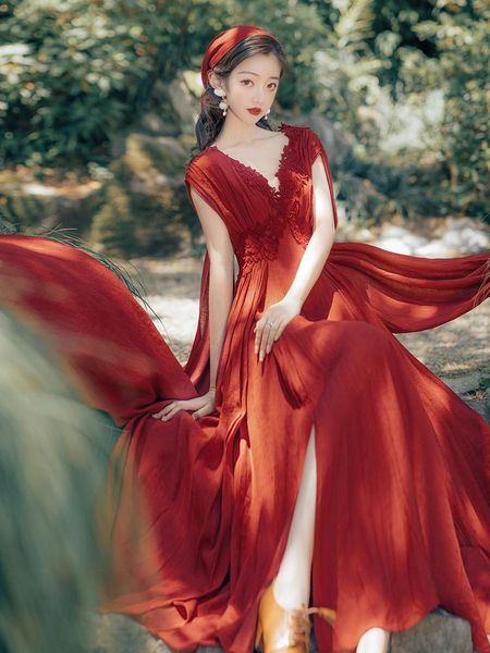 the red skirt long fabric embroidery skirt restoring ancient ways is holiday, Black;gray
the red skirt long fabric embroidery skirt restoring ancient ways is holiday, Black;gray
