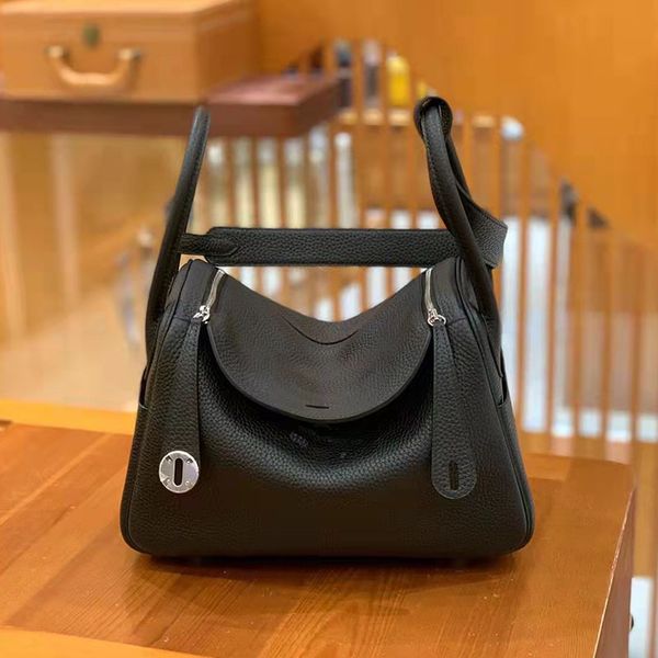 handmade messenger single shoulder portable 26cm ld leather bag taurillon clemence black
handmade messenger single shoulder portable 26cm ld leather bag taurillon clemence black