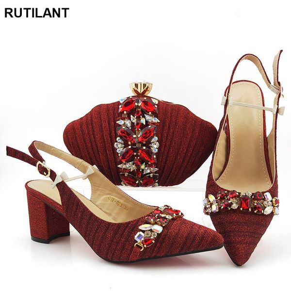 dress shoes fashion and bag matching set low heels italian shoe for party in women ladies decorated with rhinestone, Black
dress shoes fashion and bag matching set low heels italian shoe for party in women ladies decorated with rhinestone, Black