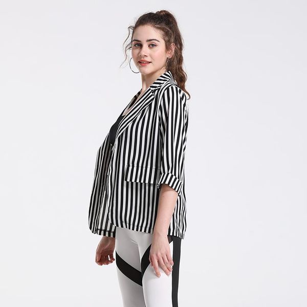 women's suits & blazers 2021 casual striped ladies coat black white zebra pattern women suit jacket slim fit design summer long blazer, White;black
women's suits & blazers 2021 casual striped ladies coat black white zebra pattern women suit jacket slim fit design summer long blazer, White;black