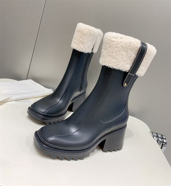 2021 women betty pvc rainboots fashions rubber thick soled half boot r ladies platform heel fashion boots with box size 35-40, Black
2021 women betty pvc rainboots fashions rubber thick soled half boot r ladies platform heel fashion boots with box size 35-40, Black