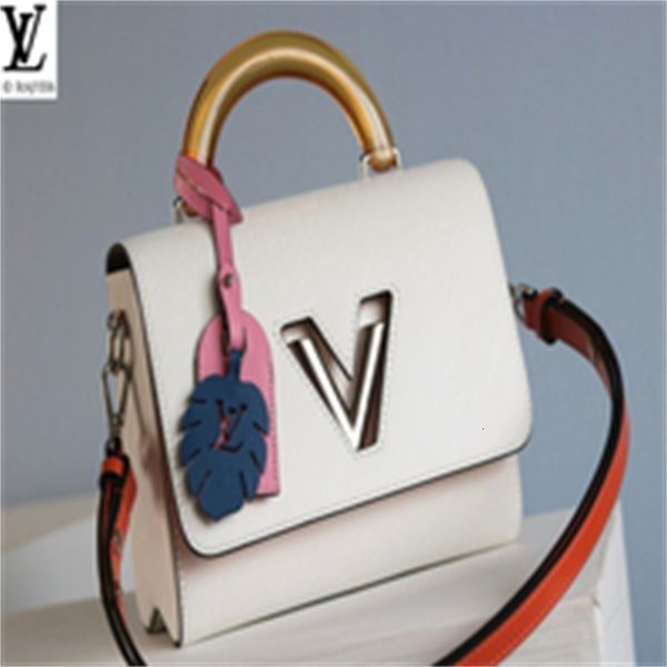 designer luxury ktlq m5033 white twist medium crossbody bag women handbags iconic bags handles shoulder bags totes cross brand body bag, Red;black
designer luxury ktlq m5033 white twist medium crossbody bag women handbags iconic bags handles shoulder bags totes cross brand body bag, Red;black