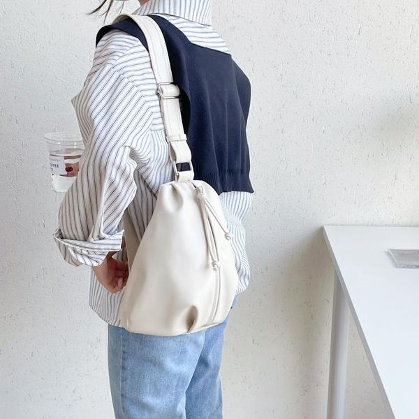 totes 2021 zipper women's bag pu leather female chest japan small women handbags youth single shoulder wholesale
totes 2021 zipper women's bag pu leather female chest japan small women handbags youth single shoulder wholesale