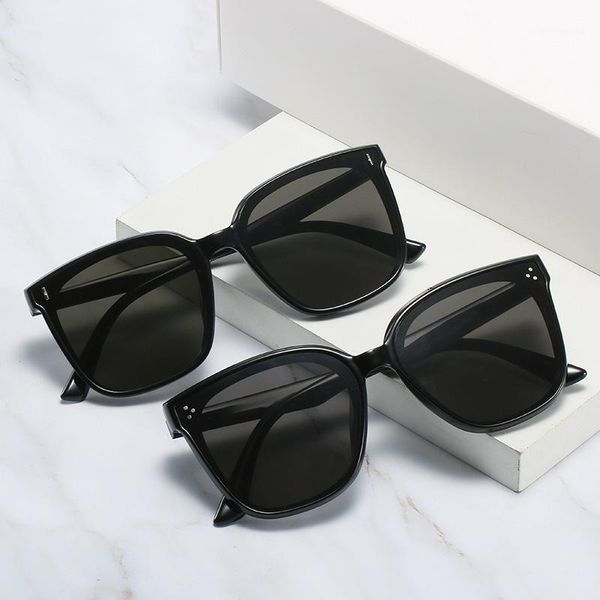 men's women's fashion sunglasses big frame glasses design retro glass outdoor driving sun uv400, White;black
men's women's fashion sunglasses big frame glasses design retro glass outdoor driving sun uv400, White;black