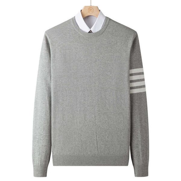 varsanol o-neck pullover sweater for men knitted army striped winter slim korean fashion mens cloting long sleeve homme pull 4xl 210601, White;black
varsanol o-neck pullover sweater for men knitted army striped winter slim korean fashion mens cloting long sleeve homme pull 4xl 210601, White;black