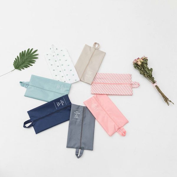 new style travel shoe storage bag foldable waterproof shoe bag large capacity portable shoe bag
new style travel shoe storage bag foldable waterproof shoe bag large capacity portable shoe bag