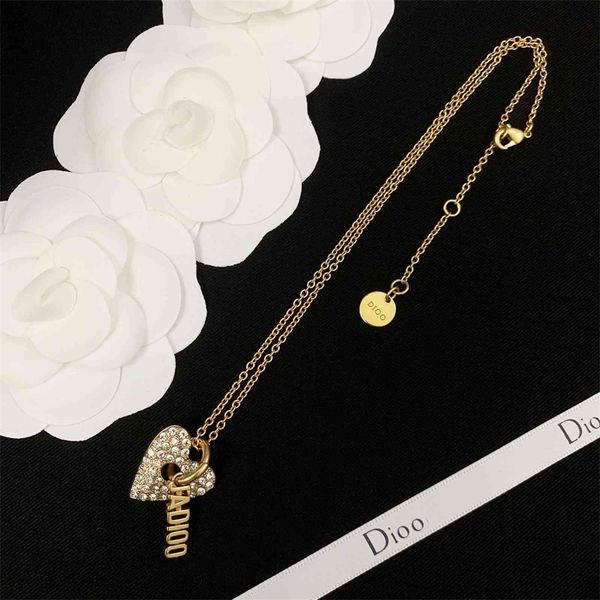 love necklace female star pearl earrings brass bracelet, Golden;silver 
love necklace female star pearl earrings brass bracelet, Golden;silver