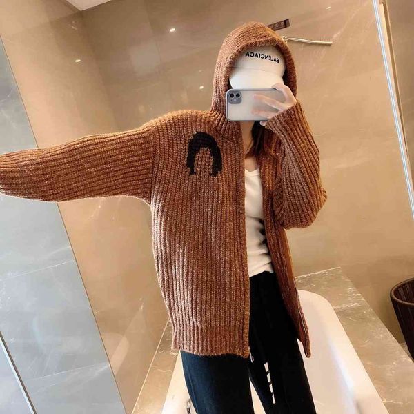 tide moon cardigan 9282 caramel back letter coarse wool hoodie zipper sweater jacket women's wear, White
tide moon cardigan 9282 caramel back letter coarse wool hoodie zipper sweater jacket women's wear, White