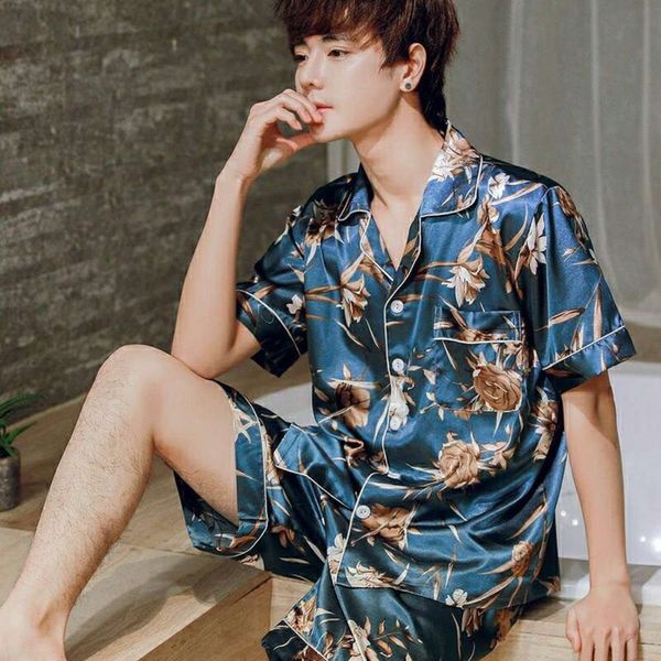 thin men's pajamas summer short sleeve ice silk spring autumn home wear large shorts suit, Black;brown
thin men's pajamas summer short sleeve ice silk spring autumn home wear large shorts suit, Black;brown