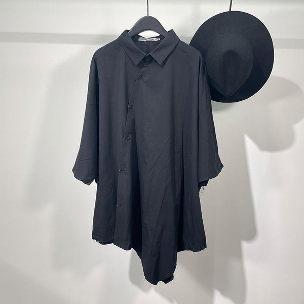 men's casual shirts short-sleeved shirt summer dark lapel irregular asymmetry in the long design of fashion trend versatile, White;black
men's casual shirts short-sleeved shirt summer dark lapel irregular asymmetry in the long design of fashion trend versatile, White;black