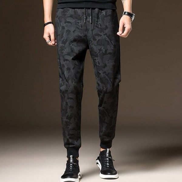 2021 new spring joggers men casual loose pencil slim camouflage black patchwork sweatpants track pants ankle length trousers x4t6
2021 new spring joggers men casual loose pencil slim camouflage black patchwork sweatpants track pants ankle length trousers x4t6