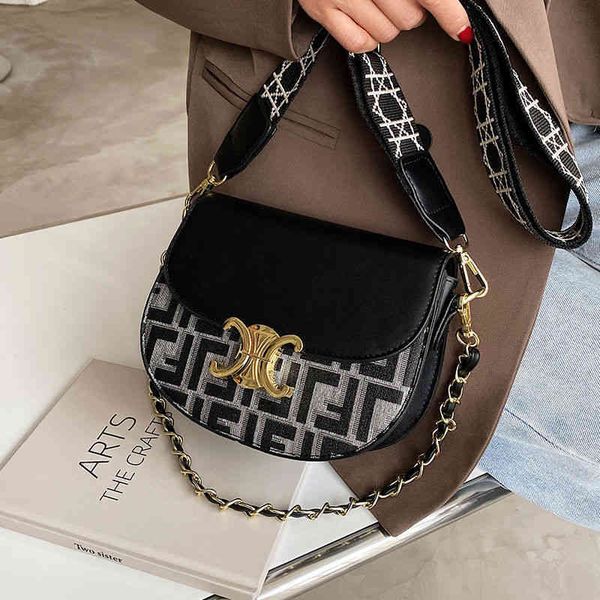 2022 factory wholesale printed small women's fashion versatile bag simple texture single shoulder messenger bag
2022 factory wholesale printed small women's fashion versatile bag simple texture single shoulder messenger bag