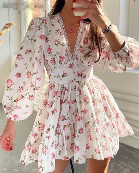 casual dresses summer woman floral print lantern sleeves lace spliced v-neck hem ruffled a-line short dress 2021, Black;gray
casual dresses summer woman floral print lantern sleeves lace spliced v-neck hem ruffled a-line short dress 2021, Black;gray