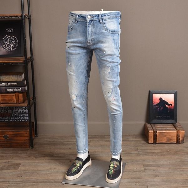 men's jeans fashion brand of men torn hole drawing thin korean jeans fit pencil-printed vintage pants washed long street 39if, Blue
men's jeans fashion brand of men torn hole drawing thin korean jeans fit pencil-printed vintage pants washed long street 39if, Blue