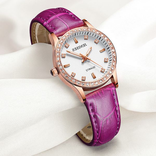 2021 women's fashion korean trend female quartz waterproof glow-in-the-dark students simple leather ladies watch, Slivery;brown
2021 women's fashion korean trend female quartz waterproof glow-in-the-dark students simple leather ladies watch, Slivery;brown