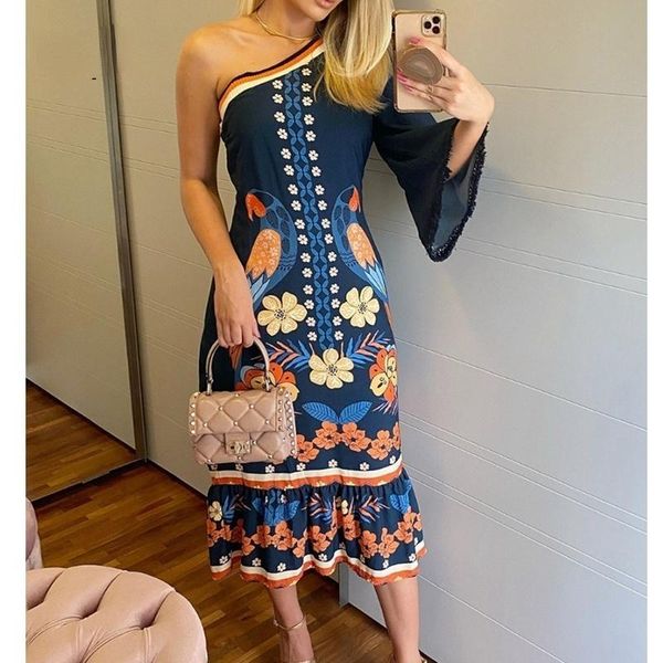 casual dresses floral print blue one-shoulder dress summer women high waist bell sleeve ladies long slim fits, Black;gray
casual dresses floral print blue one-shoulder dress summer women high waist bell sleeve ladies long slim fits, Black;gray