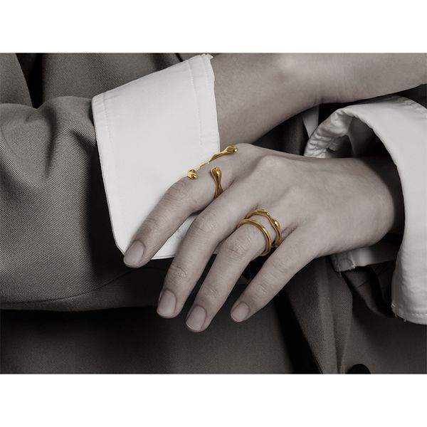 high color retention vacuum plating 18k true gold curved oval double-layer hollow ring bone female, Silver
high color retention vacuum plating 18k true gold curved oval double-layer hollow ring bone female, Silver