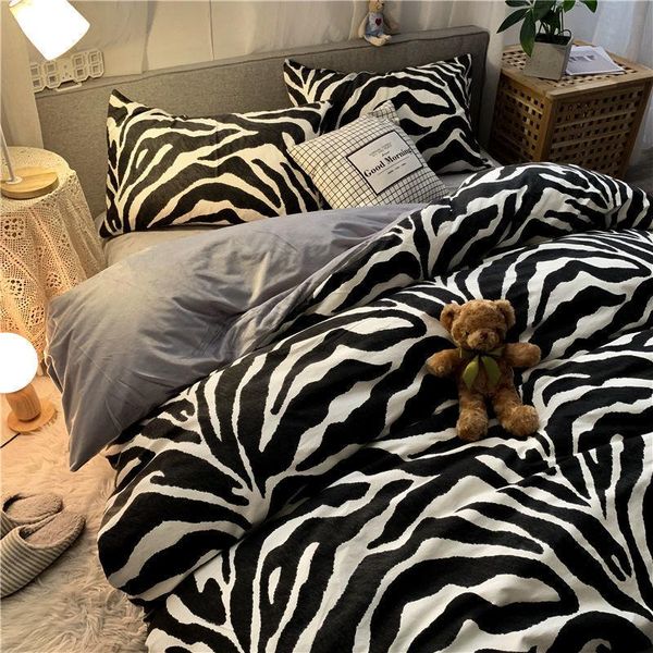 bedding sets modern simple bedclothes 4-piece set children full size home textile sheets quilt cover furnishings
bedding sets modern simple bedclothes 4-piece set children full size home textile sheets quilt cover furnishings