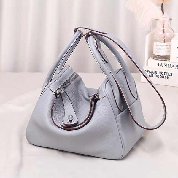 70% off luxury handbag large capacity leather women's lindi litchi grain head layer cowhide dumpling one shoulder portable large bag bo
70% off luxury handbag large capacity leather women's lindi litchi grain head layer cowhide dumpling one shoulder portable large bag bo