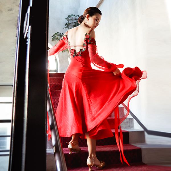 waltz dress ladies strap evening dress modern dance dress red ballroom dance party carnival, Black;red
waltz dress ladies strap evening dress modern dance dress red ballroom dance party carnival, Black;red