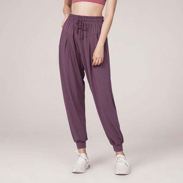 yoga outfit 2021 quick-drying loose feet running fitness high waist solid color pockets leggings women -061
yoga outfit 2021 quick-drying loose feet running fitness high waist solid color pockets leggings women -061