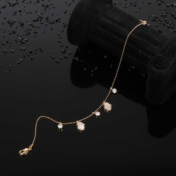 chains necklace 2021 female exquisite clavicle chain 5 pendant light luxury niche design retro girl holiday gift, Silver
chains necklace 2021 female exquisite clavicle chain 5 pendant light luxury niche design retro girl holiday gift, Silver
