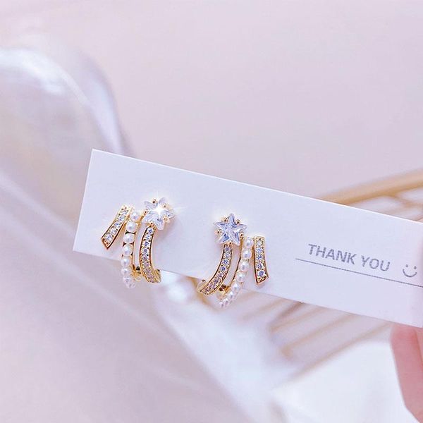 stud korea niche pearl diamond pentagram earring for women 2021 meteor earrings exquisite daily 14k jewelry real gold ear ring, Golden;silver
stud korea niche pearl diamond pentagram earring for women 2021 meteor earrings exquisite daily 14k jewelry real gold ear ring, Golden;silver