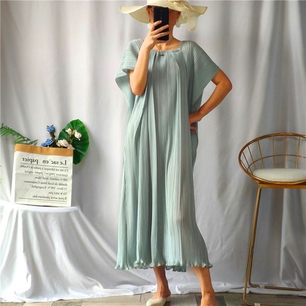 casual dresses pleated designer aesthetic dress temperament ribbon flying sleeves long plus size qzrn, Black;gray
casual dresses pleated designer aesthetic dress temperament ribbon flying sleeves long plus size qzrn, Black;gray
