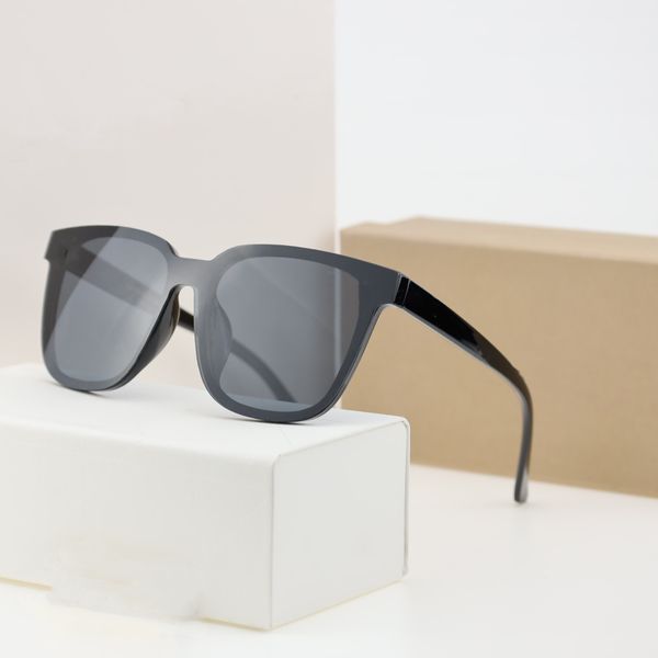 sunglasses fashion wholesale women men luxury classic designer eyewear sun glasses with boxs, White;black
sunglasses fashion wholesale women men luxury classic designer eyewear sun glasses with boxs, White;black