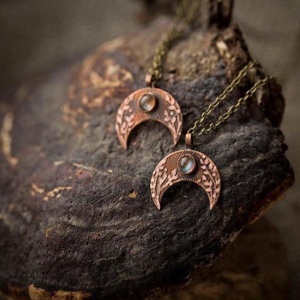 pendant necklaces 1pcs vintage carved crescent necklace for women bohemia ancient red copper moonstone fashion jewelry momgift, Silver
pendant necklaces 1pcs vintage carved crescent necklace for women bohemia ancient red copper moonstone fashion jewelry momgift, Silver