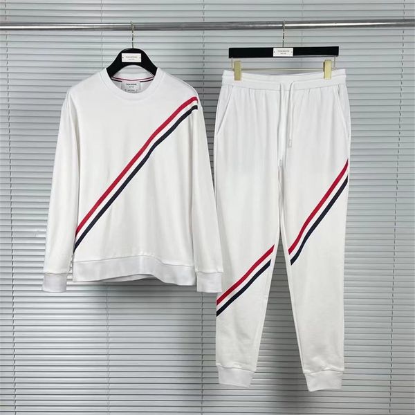 tb2021 spring and autumn new men's and women's sports leisure suit men's striped printed cotton sweater, Gray
tb2021 spring and autumn new men's and women's sports leisure suit men's striped printed cotton sweater, Gray