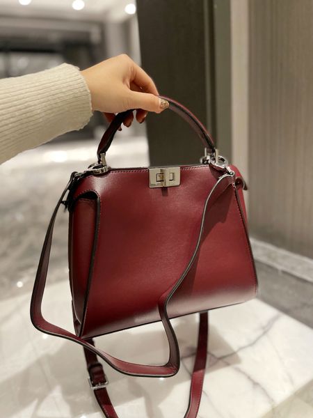 tote shoulder bag designers handbag crossbody fanny clutch peekaboo bags purse wallets stripes fanny lady women backpack luxury handbags
tote shoulder bag designers handbag crossbody fanny clutch peekaboo bags purse wallets stripes fanny lady women backpack luxury handbags