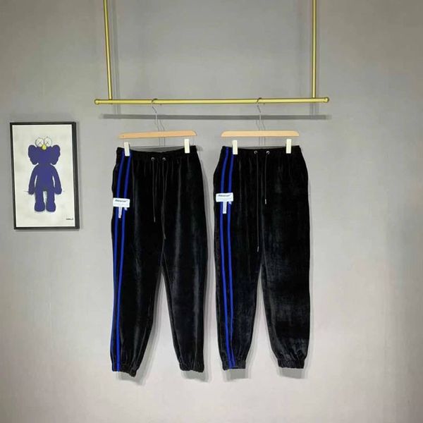 2021 new preto veludo sweatpant masculino feminino lado azul listra de volta sobreposio bolsos ader erro calas remendo ai6e, Black
2021 new preto veludo sweatpant masculino feminino lado azul listra de volta sobreposio bolsos ader erro calas remendo ai6e, Black