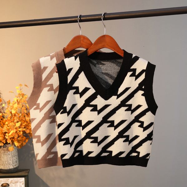 2021 new argyle knitted sweater women autumn winter v neck sweaters and pullovers geometry houndstooth vintage vest 6smx, White;black
2021 new argyle knitted sweater women autumn winter v neck sweaters and pullovers geometry houndstooth vintage vest 6smx, White;black