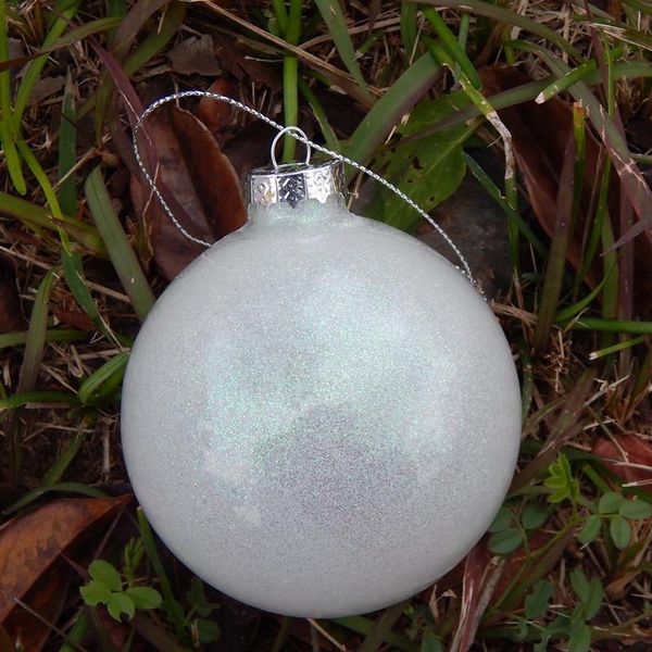 party decoration 16pcs/pack diameter=7cm small size white series glass globe christmas day handmade inner powder tree hanger
party decoration 16pcs/pack diameter=7cm small size white series glass globe christmas day handmade inner powder tree hanger