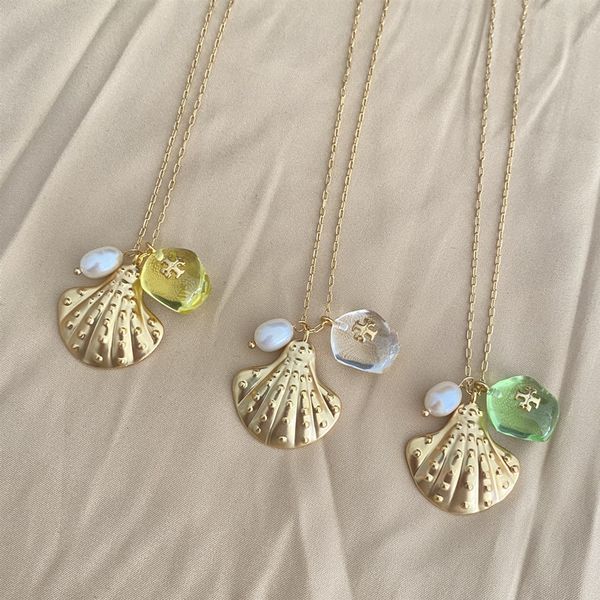 70% off luxury jewelry american shell series super flash crystal tb necklace freshwater pearl pendant versatile jewelry, Silver
70% off luxury jewelry american shell series super flash crystal tb necklace freshwater pearl pendant versatile jewelry, Silver