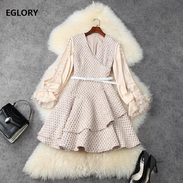 casual dresses slim fit & flare dress 2021 autumn winter chic party ladies v-neck appliques flowers patchwork sleeve apricot pink, Black;gray
casual dresses slim fit & flare dress 2021 autumn winter chic party ladies v-neck appliques flowers patchwork sleeve apricot pink, Black;gray