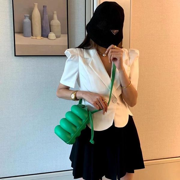 shoulder bags 2021 wave bucket bag expansion cute cylinder pumping messenger designer female crossbody
shoulder bags 2021 wave bucket bag expansion cute cylinder pumping messenger designer female crossbody