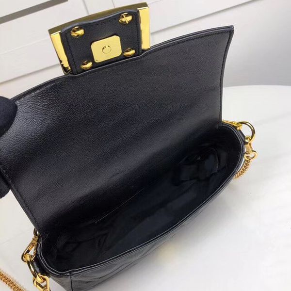 mini baguetter bag women cover magnetic closure shoulder bags inner zipper pocket handbag detachable straps tote cross body wallet purse
mini baguetter bag women cover magnetic closure shoulder bags inner zipper pocket handbag detachable straps tote cross body wallet purse
