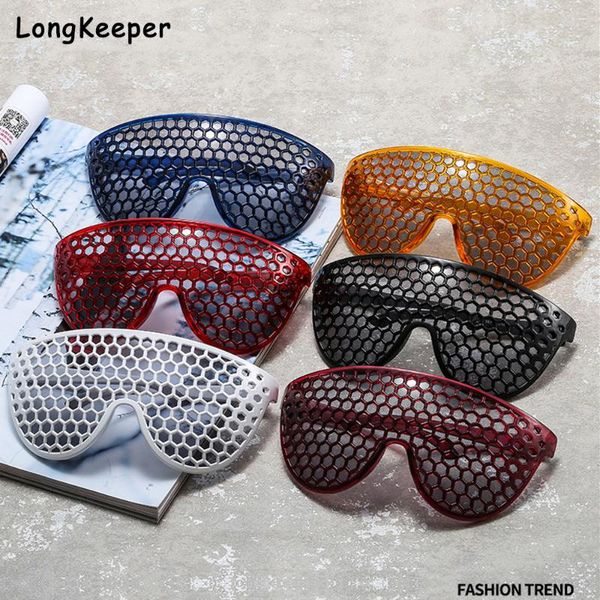sunglasses oversize steampunk men women fashion hollow out glasses lens brand designer vintage sun lentes de sol hombre, White;black
sunglasses oversize steampunk men women fashion hollow out glasses lens brand designer vintage sun lentes de sol hombre, White;black