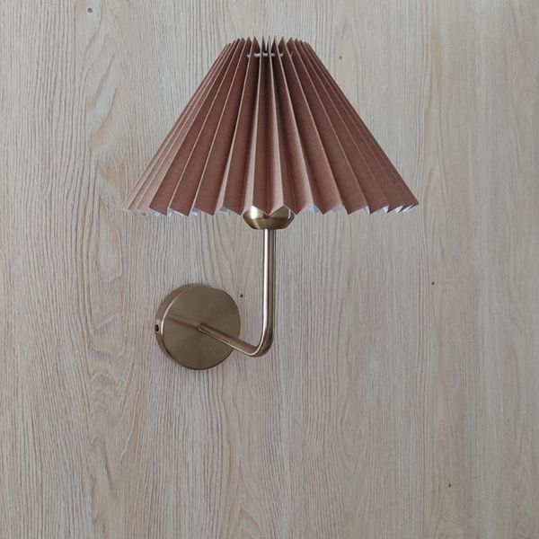 xianfan korea style royal aristocrat gold pole series base with plain pleated lamp shade bedroom living room wall lamp
xianfan korea style royal aristocrat gold pole series base with plain pleated lamp shade bedroom living room wall lamp