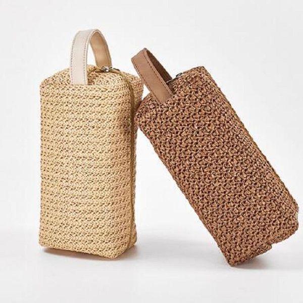 evening bags 2021 simple cosmetic storage bag clutch coin purse straw woven material large-capacity portable travel wash
evening bags 2021 simple cosmetic storage bag clutch coin purse straw woven material large-capacity portable travel wash