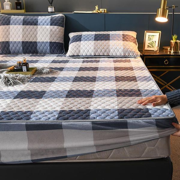 bedding sets thicken quilted bed fitted sheet cover king size mattress er crystal velvet protector pad bedspread
bedding sets thicken quilted bed fitted sheet cover king size mattress er crystal velvet protector pad bedspread