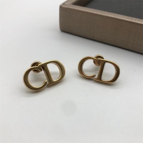 75% off outlet online family letter circle female 2021 brass french high-grade silver needle anti allergy earrings ear clasps, Golden
75% off outlet online family letter circle female 2021 brass french high-grade silver needle anti allergy earrings ear clasps, Golden