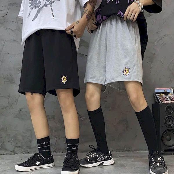 men's shorts summer sports five-point pants men and women loose korean harajuku bf retro student wide-leg casual street style, White;black
men's shorts summer sports five-point pants men and women loose korean harajuku bf retro student wide-leg casual street style, White;black