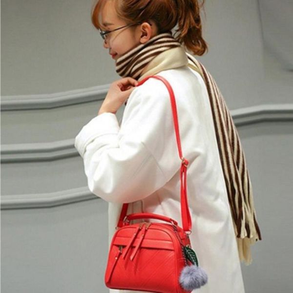 evening bags useful pu leather handbag messenger with fair ball 2021 tassel female shoulder for women party handbags bolso mujer
evening bags useful pu leather handbag messenger with fair ball 2021 tassel female shoulder for women party handbags bolso mujer