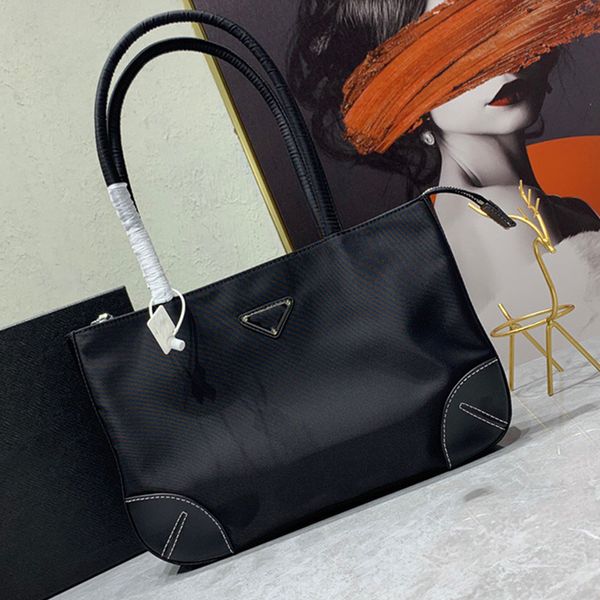 luxurys designer shoulder bags ladies handbag hobo messenger bag nylon makeup clutch fast delivery
luxurys designer shoulder bags ladies handbag hobo messenger bag nylon makeup clutch fast delivery